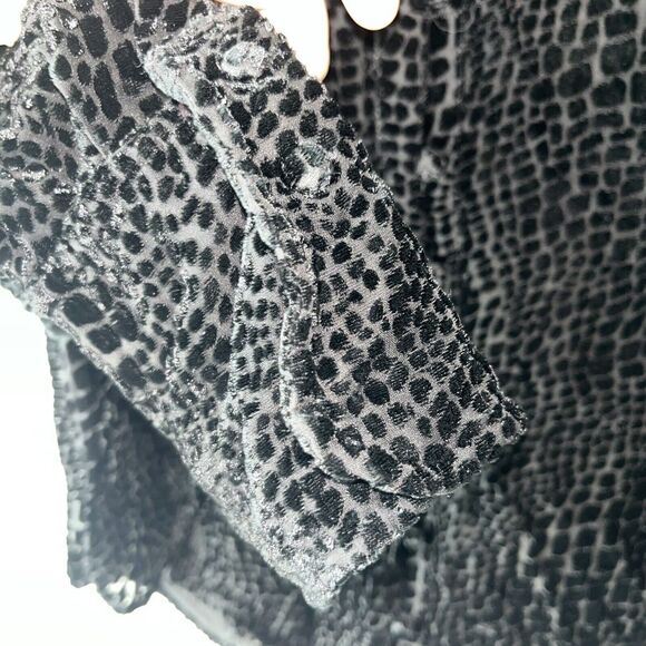 PAIGE Toscani Blouse Silk Blend Black Crocodile Burnout Velvet Top Womens XS - Picture 4 of 11